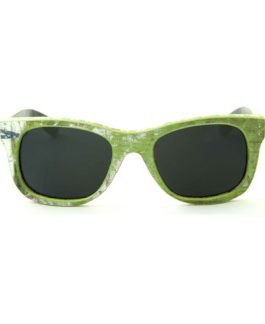 Layback Green White Front (Thumbnail)